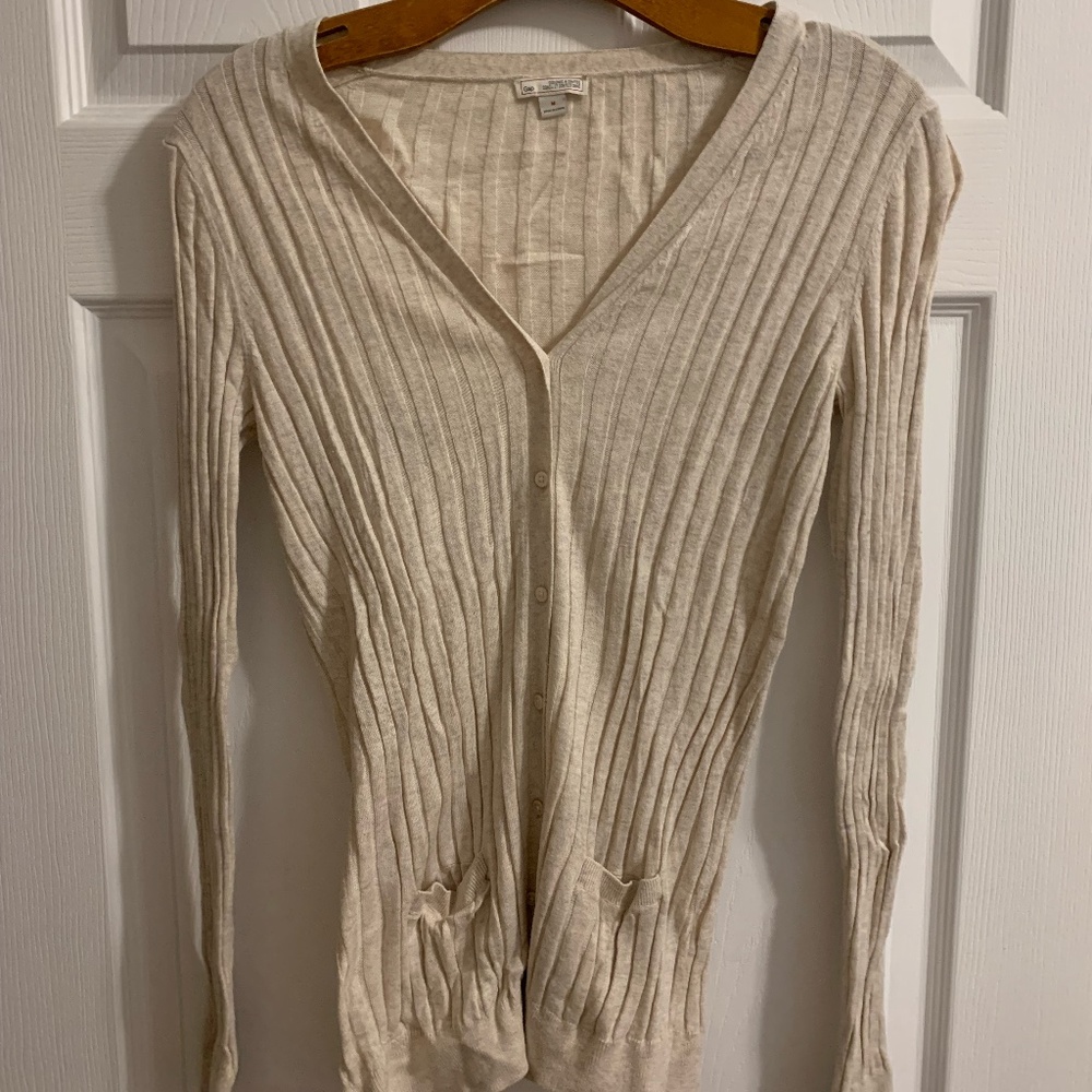 GAP Ribbed V-neck Cardigan Sweater